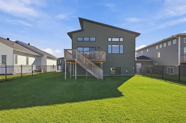 7327 Madelyn LN S, Fargo, ND 58104