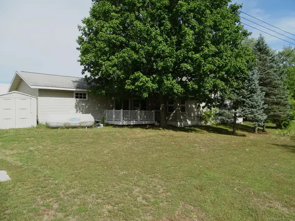605 5th ST, Pepin, WI 54759
