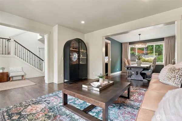 5627 193rd PL SE, Issaquah, WA 98027
