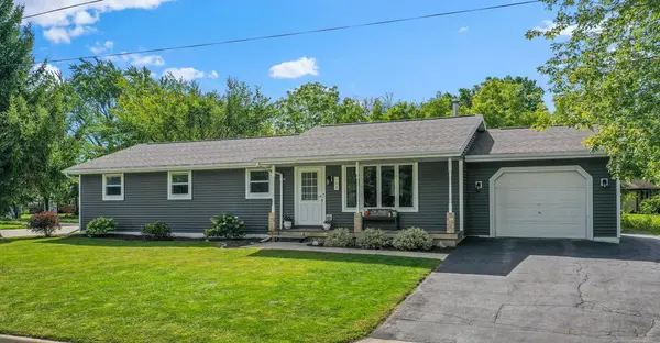 198 E GREEN BAY ST, Pulaski, WI 54162-9771
