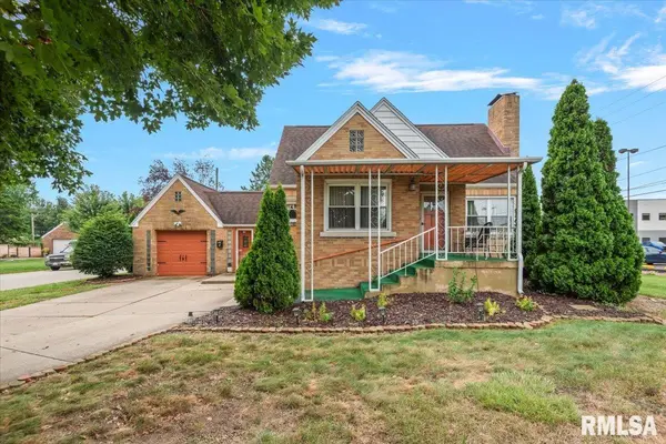 5 WESTWOOD TER, Springfield, IL 62702
