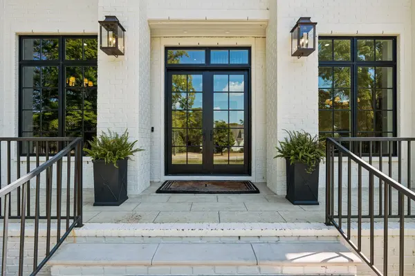 4712 Hazelwood Cir, Nashville, TN 37220
