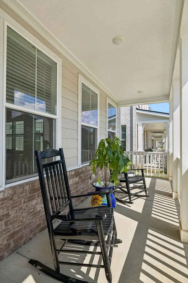 825 Braidwood Ln, Franklin, TN 37064