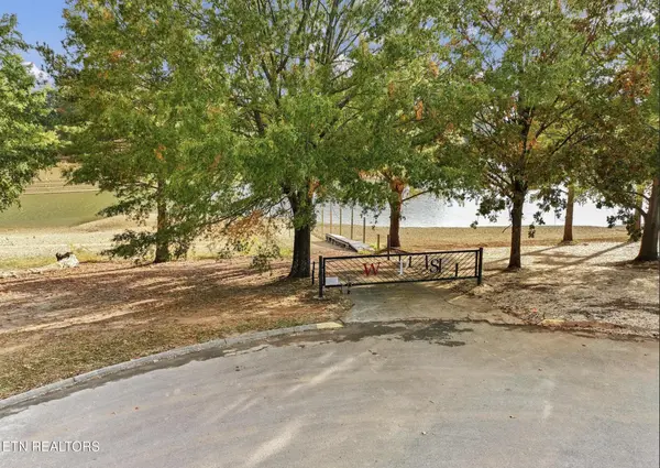 130131 Fair Meadow Drive, Dandridge, TN 37725