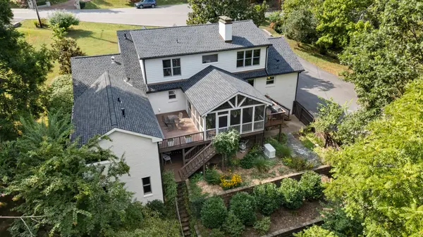 1240 Cliftee Dr, Brentwood, TN 37027