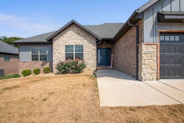 1215 W Sage CT, Springfield, MO 65810
