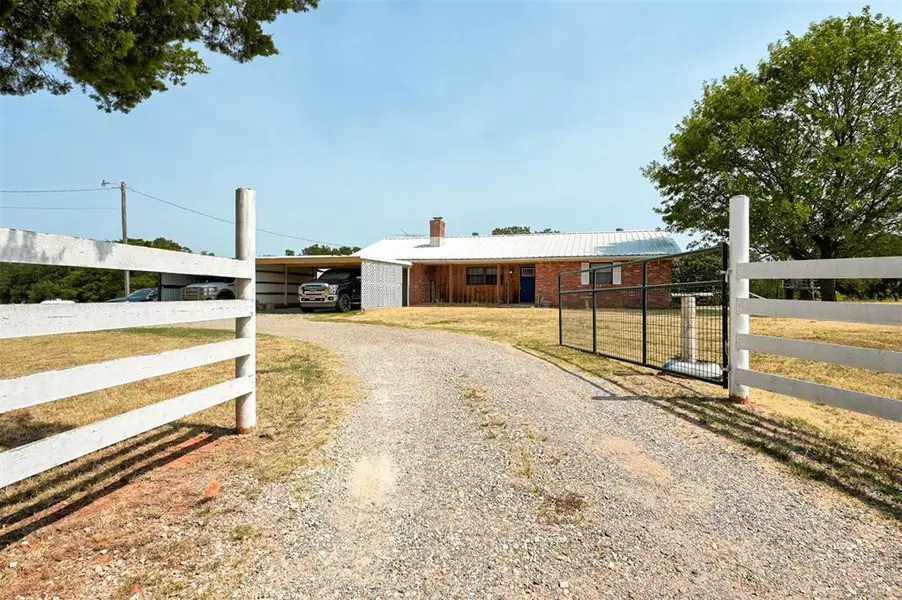 9901 96th ST, Lexington, OK 73051