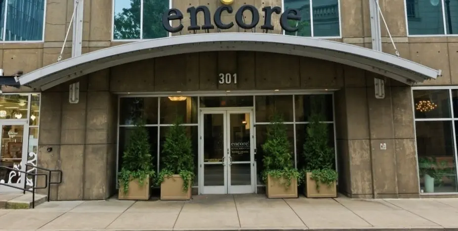 301 Demonbreun St #913, Nashville, TN 37201