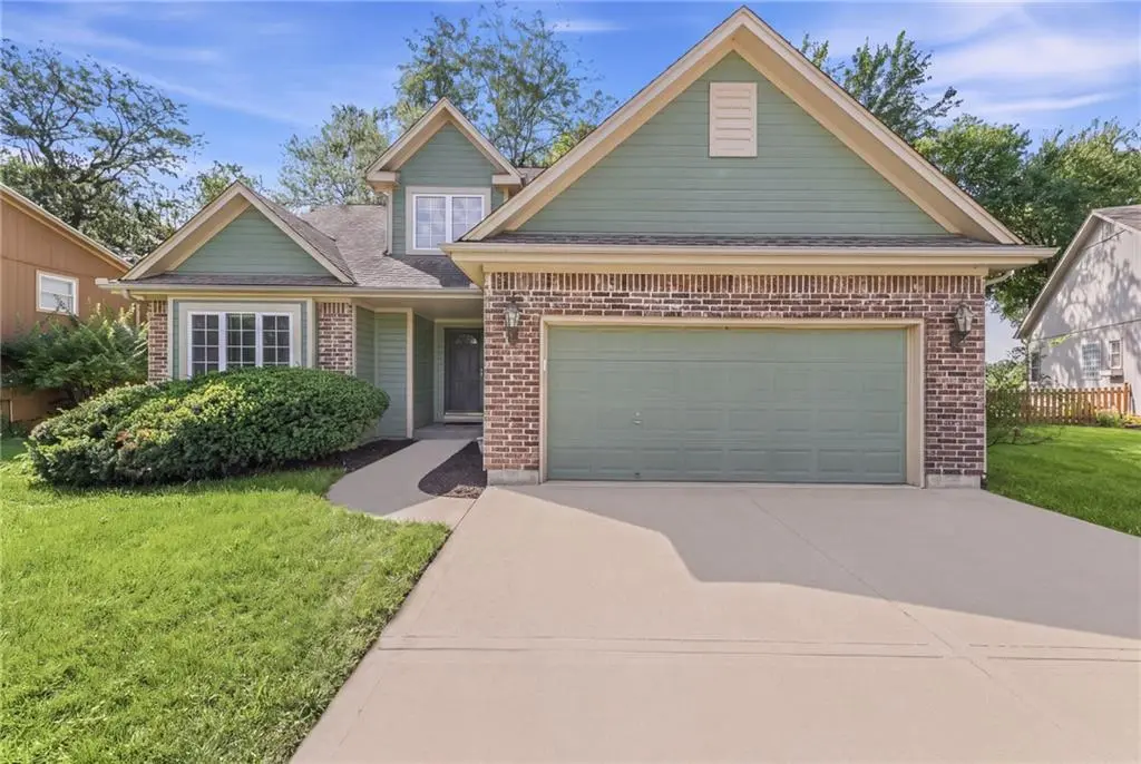 6227 W 155th PL, Overland Park, KS 66223