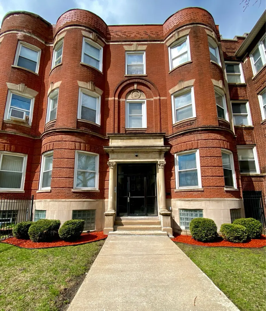 5648 S Calumet AVE, Chicago, IL 60637