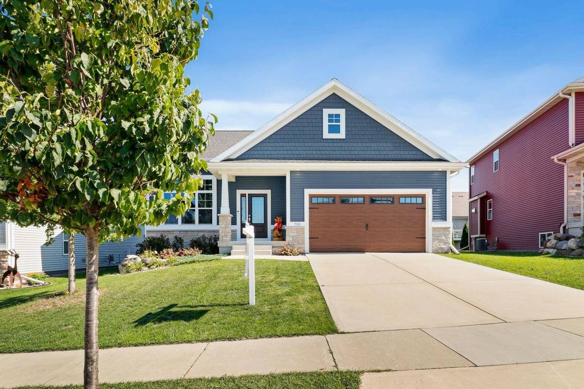 705 Mozart ST, Verona, WI 53593