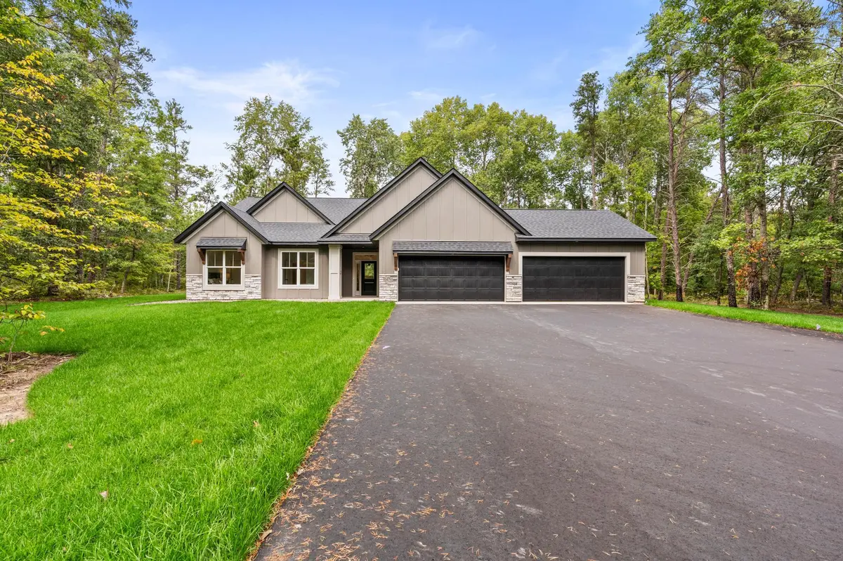 6474 E Clark Lake LN, Nisswa, MN 56468