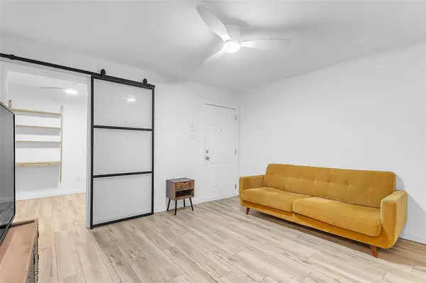 1840 Burton DR #184, Austin, TX 78741