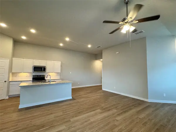 131 Schrader DR #B, Buda, TX 78610