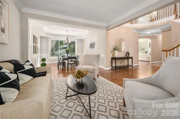 3415 Twelve Oaks PL, Charlotte, NC 28270