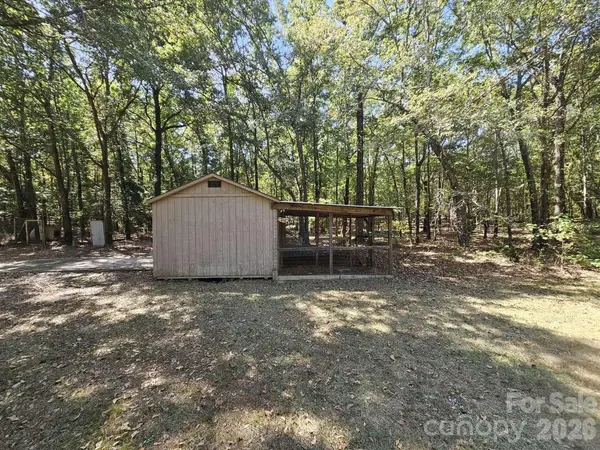 7159 Rev Melvin Adams RD, Kershaw, SC 29067