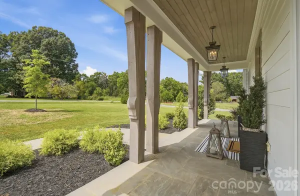4055 Honey Tree LN, Concord, NC 28027