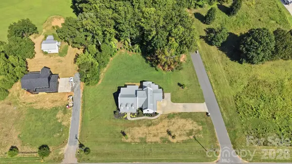 4055 Honey Tree LN, Concord, NC 28027