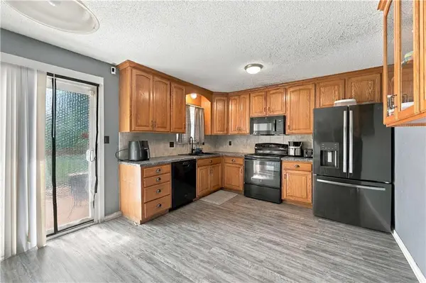 18909 E 30th TER, Independence, MO 64057