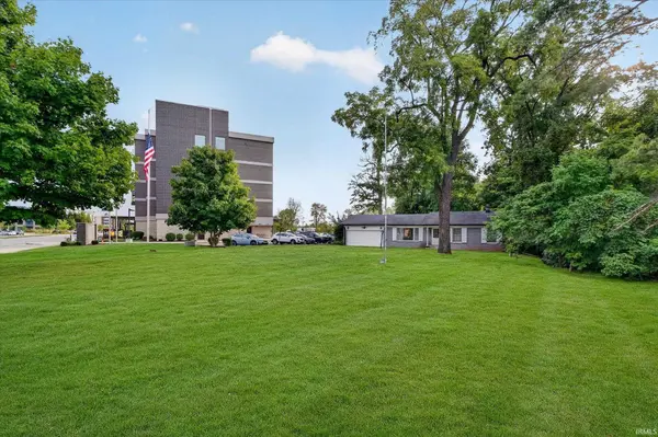12779 N Old Meridian ST, Carmel, IN 46032
