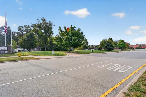 12779 N Old Meridian ST, Carmel, IN 46032