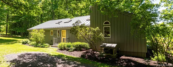436 Schoolhouse RD #62, Austerlitz, NY 12017