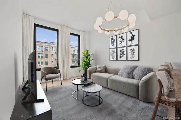 21-21 31st ST #4J, Astoria, NY 11105