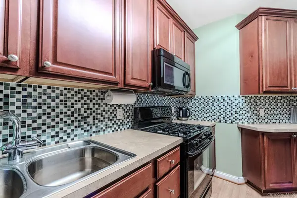 902 Ocean Pkwy #3F, Brooklyn, NY 11230