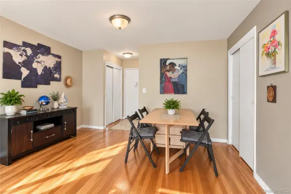 300 N Broadway #4M, Yonkers, NY 10701