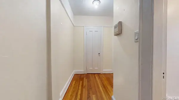 68-30 Burns ST #C2, Forest Hills, NY 11375