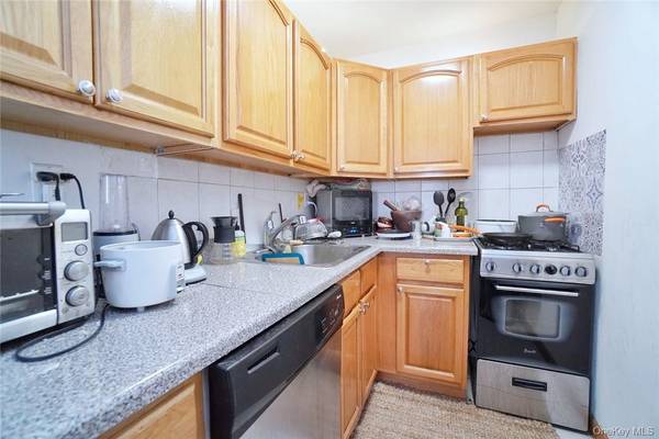 157 North 5th ST, Brooklyn, NY 11211