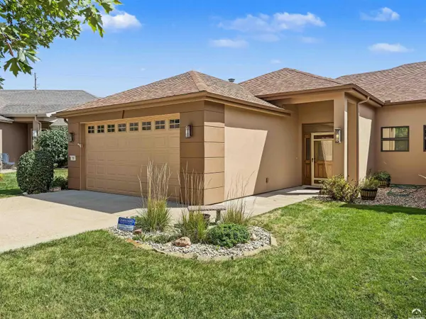 716 Coving CT, Lawrence, KS 66049