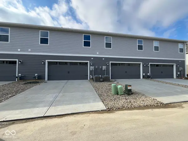 17355 NE WELLBURN DR NE, Westfield, IN 46074
