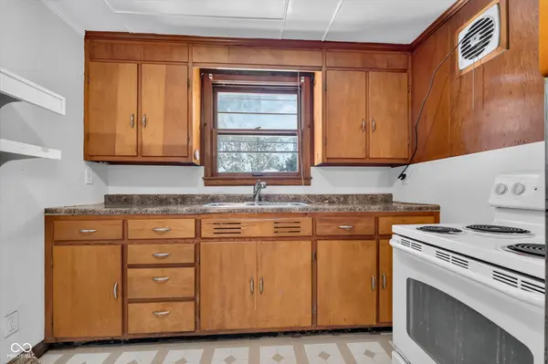 1516 Ruth DR, Indianapolis, IN 46240