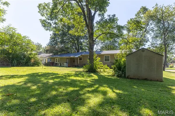 135 Pine ST, Farmington, MO 63640