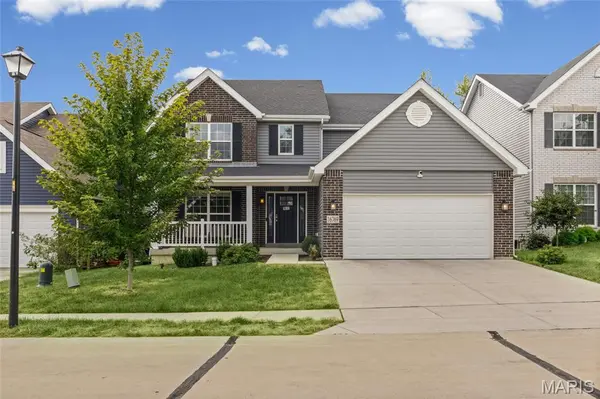 16769 River Stone DR, Florissant, MO 63031