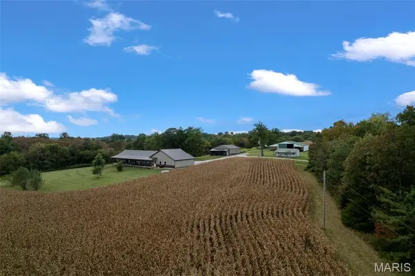 2759 Pcr 910, Perryville, MO 63775