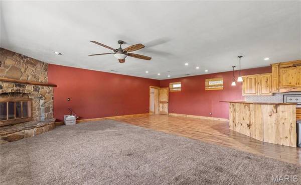 1770 McDade Springs RD, Cuba, MO 65453
