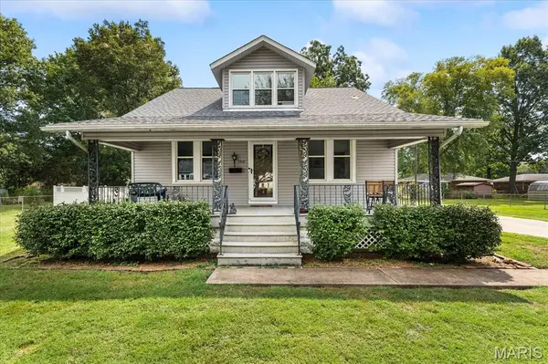 1916 N Charles ST, Belleville, IL 62221