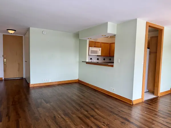 655 W Irving Park RD #1115, Chicago, IL 60613