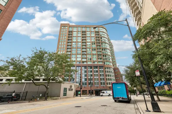 600 N KINGSBURY ST #101, Chicago, IL 60654