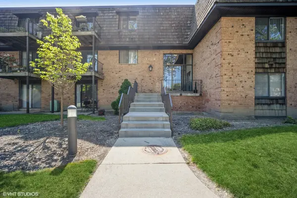 4 Oak Creek DR #1504, Buffalo Grove, IL 60089