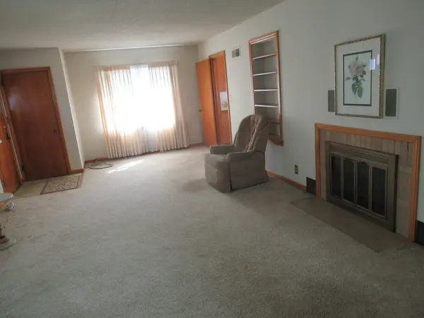 3004 E Laraway RD, Joliet, IL 60433