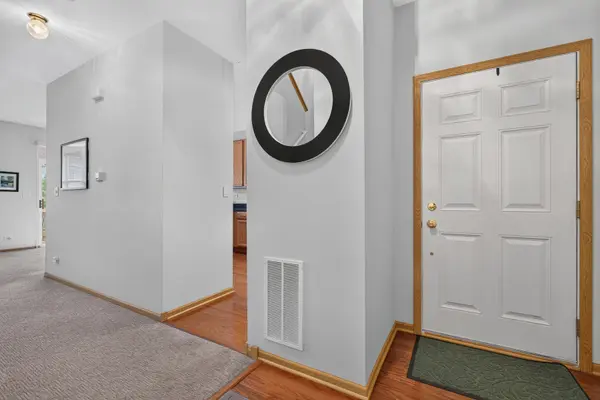 2815 Glacier WAY #D, Wauconda, IL 60084