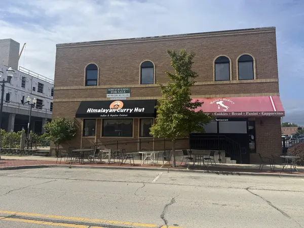 410 Sheridan RD #1st-Floor, Highwood, IL 60040