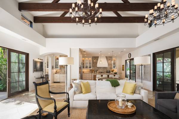 1040 Crest DR, Encinitas, CA 92024