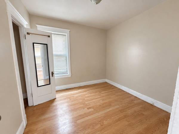 926 N Lavergne AVE, Chicago, IL 60651