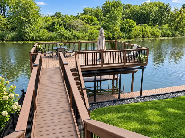 607 KINGSTON BLVD, Mchenry, IL 60050