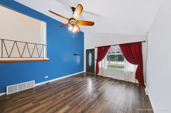 314 E Vermont ST, Villa Park, IL 60181