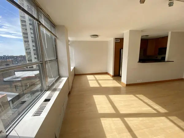655 W IRVING PARK RD #903, Chicago, IL 60613